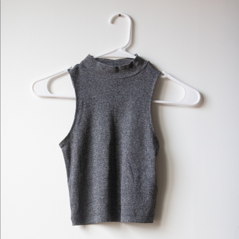 Crop high neck tank